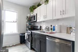 125 W Susquehanna Ave, Philadelphia, PA 19122 - Photo 11