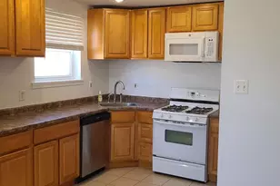 9403 Lansford St, Philadelphia, PA 19114 - Photo 3