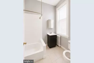 7020 Woodland Avenue, Philadelphia, PA 19142 - Photo 33