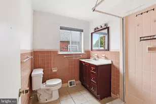 2217 Hoffnagle St, Philadelphia, PA 19152 - Photo 13