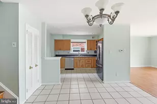 2217 Hoffnagle St, Philadelphia, PA 19152 - Photo 5