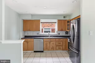 2217 Hoffnagle St, Philadelphia, PA 19152 - Photo 15