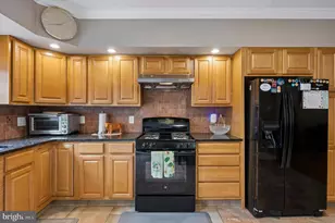 2530 S 11th St, Philadelphia, PA 19148 - Photo 11