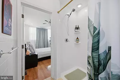 752 S 15th Street, Philadelphia, PA 19146 - Photo 13