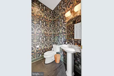 752 S 15th Street, Philadelphia, PA 19146 - Photo 9