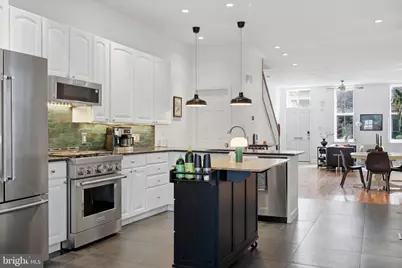 752 S 15th Street, Philadelphia, PA 19146 - Photo 7