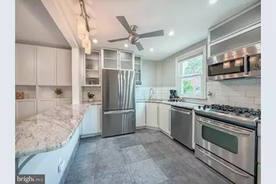2723 Solly Avenue, Philadelphia, PA 19152 - Photo 9
