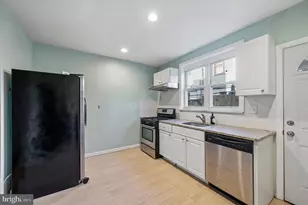 2025 S Bouvier St, Philadelphia, PA 19145 - Photo 11