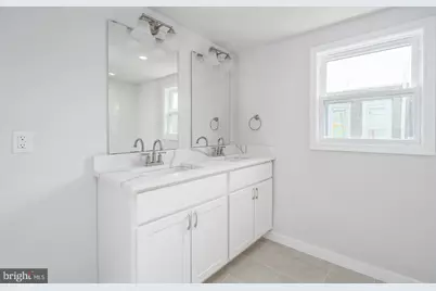438 Dudley Street, Philadelphia, PA 19148 - Photo 9