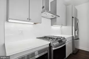 2636 E York St, Philadelphia, PA 19125 - Photo 3