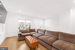 3606 Golfview Ln, Philadelphia, PA 19114 - Photo 7