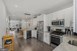 2425 Wharton St, Philadelphia, PA 19146 - Photo 13