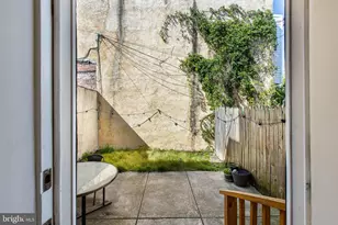 2425 Wharton St, Philadelphia, PA 19146 - Photo 39