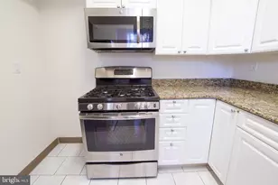 1606 Wallace St, Philadelphia, PA 19130 - Photo 11