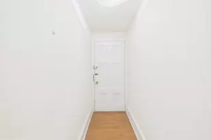 2030 Spruce St, Philadelphia, PA 19103 - Photo 3