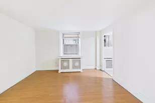 2030 Spruce St, Philadelphia, PA 19103 - Photo 5