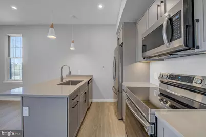 2445 Innovator Way #3E, Philadelphia, PA 19146 - Photo 7