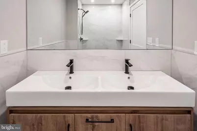 2401 Washington Avenue #3G, Philadelphia, PA 19146 - Photo 9