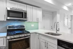 1437 Brown St, Philadelphia, PA 19130 - Photo 9
