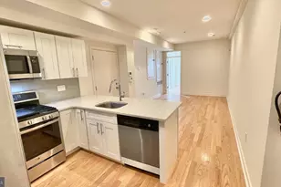 1437 Brown St, Philadelphia, PA 19130 - Photo 3