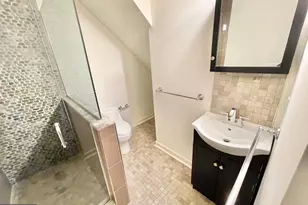 1437 Brown St, Philadelphia, PA 19130 - Photo 15