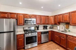 566 Martin St, Philadelphia, PA 19128 - Photo 9