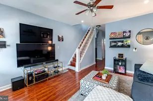 566 Martin St, Philadelphia, PA 19128 - Photo 5