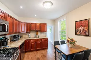 566 Martin St, Philadelphia, PA 19128 - Photo 7