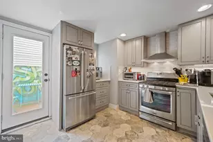 2617 Sepviva St, Philadelphia, PA 19125 - Photo 11