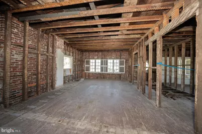 3-5 E Chestnut Hill Avenue, Philadelphia, PA 19118 - Photo 13