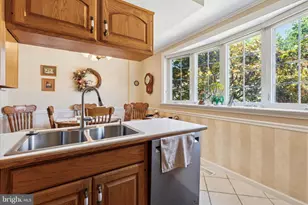 7406 Hill Rd, Philadelphia, PA 19128 - Photo 7