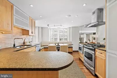 220 W Rittenhouse Square #18A, Philadelphia, PA 19103 - Photo 9