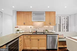 220 W Rittenhouse Square, Philadelphia, PA 19103 - Photo 5