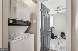 655 N 33rd St, Philadelphia, PA 19104 - Photo 11