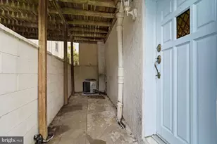 941 Montrose St, Philadelphia, PA 19147 - Photo 3