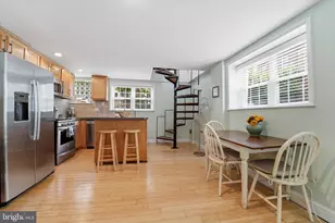 941 Montrose St, Philadelphia, PA 19147 - Photo 5