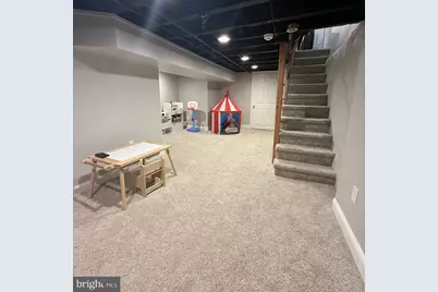 823 N 25th Street, Philadelphia, PA 19130 - Photo 29