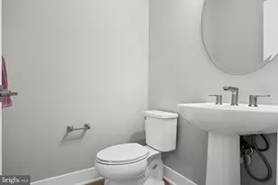 2150 Northbank Pl, Philadelphia, PA 19125 - Photo 17