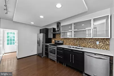 907 N 5th Street, Philadelphia, PA 19123 - Photo 9