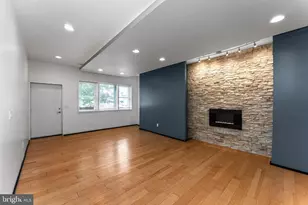 907 N 5th St, Philadelphia, PA 19123 - Photo 5