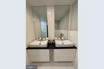 907 N 5th Street, Philadelphia, PA 19123 - Photo 19