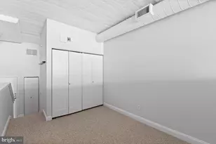 2429 Locust St, Philadelphia, PA 19103 - Photo 5