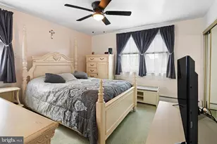 1839 Benson St, Philadelphia, PA 19152 - Photo 15