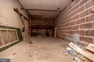 8314 Thouron Ave, Philadelphia, PA 19150 - Photo 35