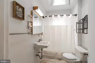 955 Pratt St, Philadelphia, PA 19124 - Photo 13