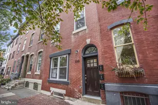 2045 Christian St, Philadelphia, PA 19146 - Photo 3