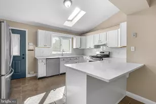 4360 Manayunk Ave, Philadelphia, PA 19128 - Photo 13
