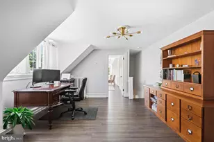 307 E Gravers Ln, Philadelphia, PA 19118 - Photo 31