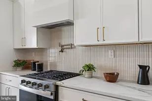1439 S 8th St, Philadelphia, PA 19147 - Photo 13