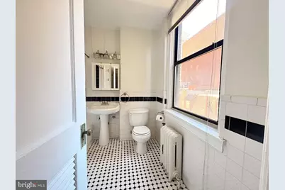 1324 Locust Street #426, Philadelphia, PA 19107 - Photo 9
